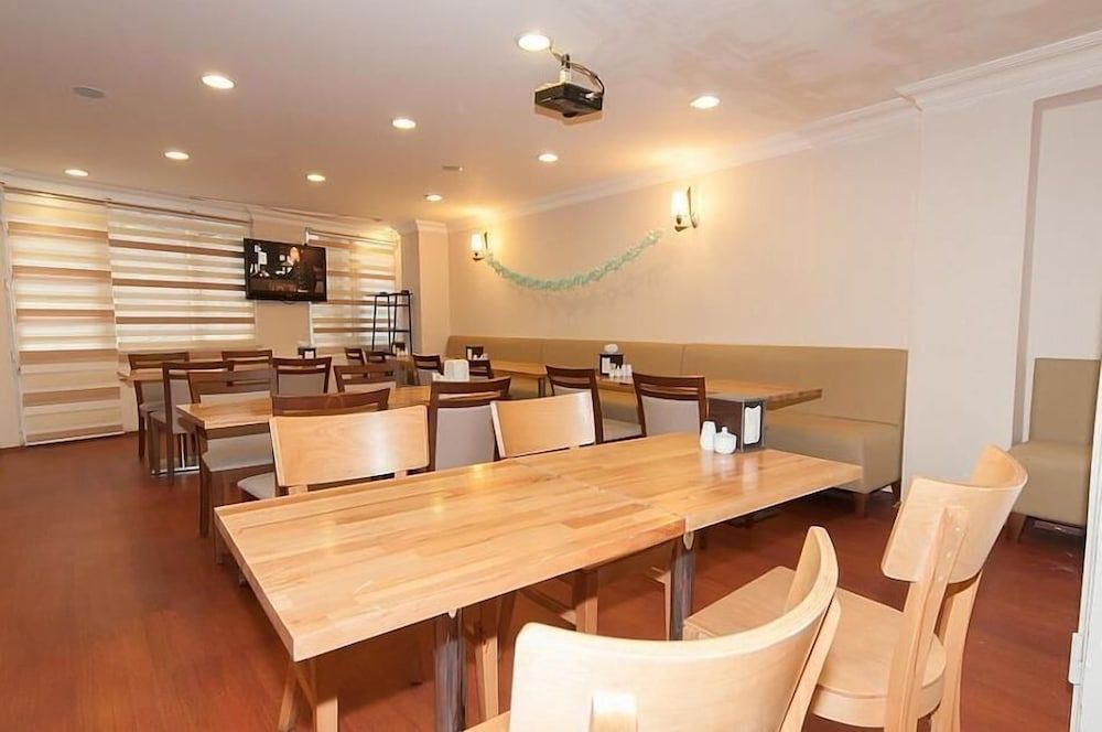 undefined Dolce Vita Apartments 6