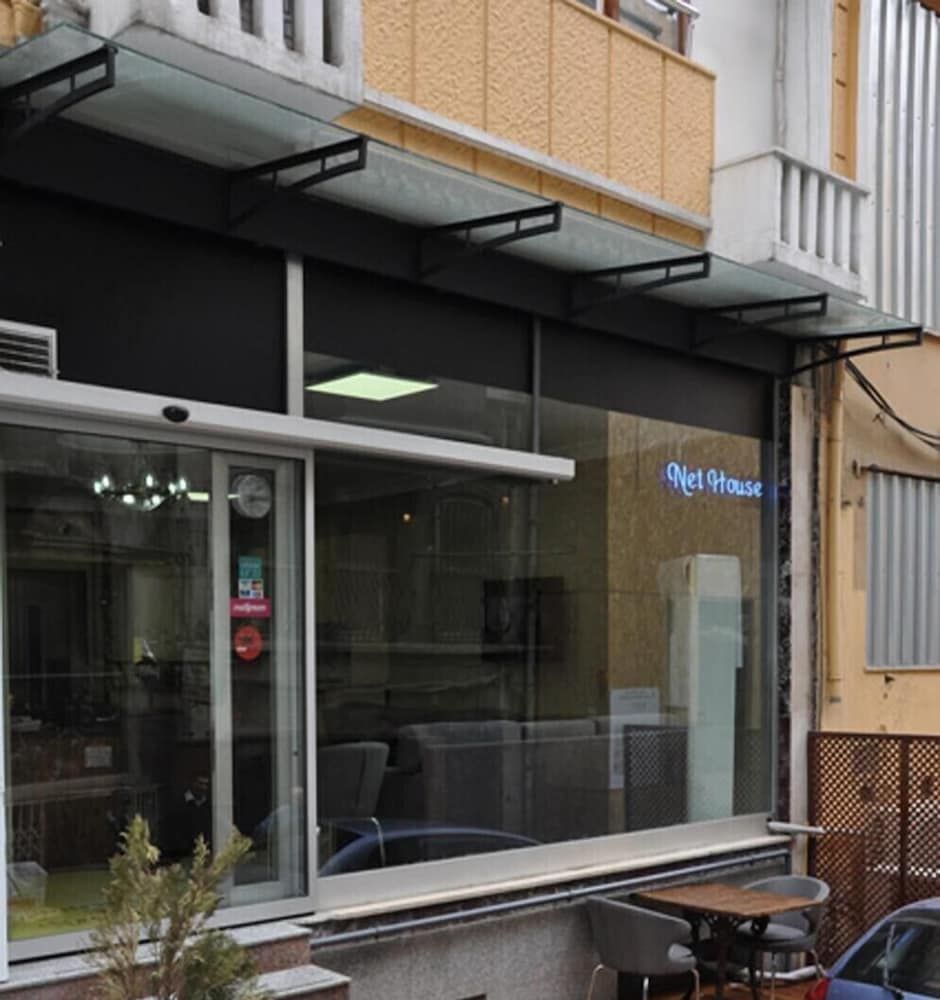 undefined Net House Hotel 7