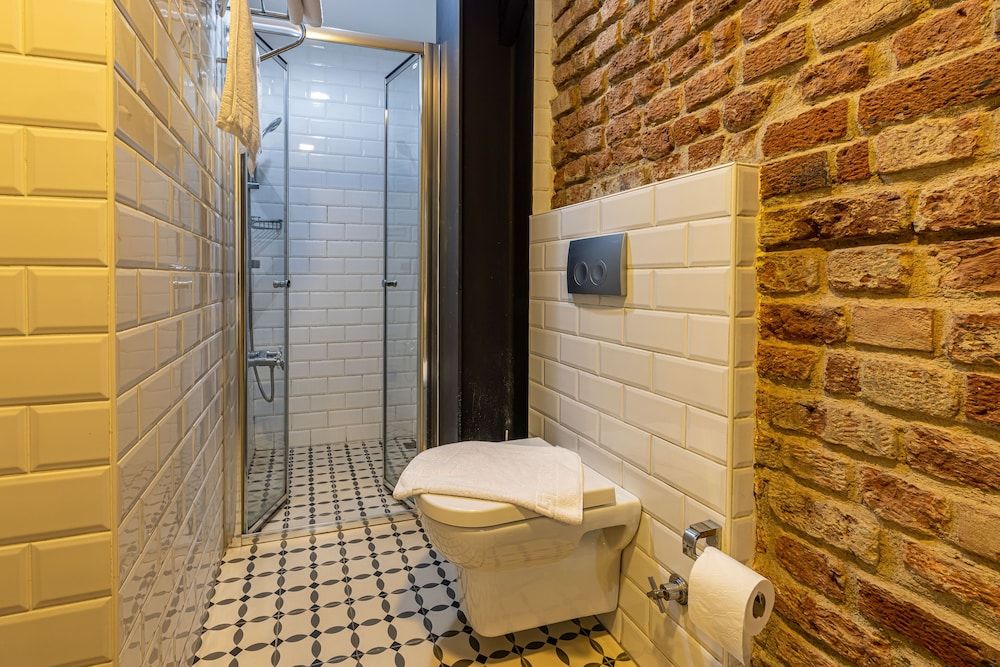 Calanthe Residence Superior Double or Twin Room 7