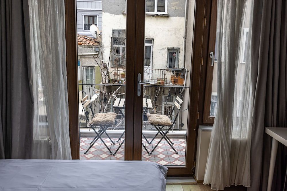 undefined Calanthe Residence 6