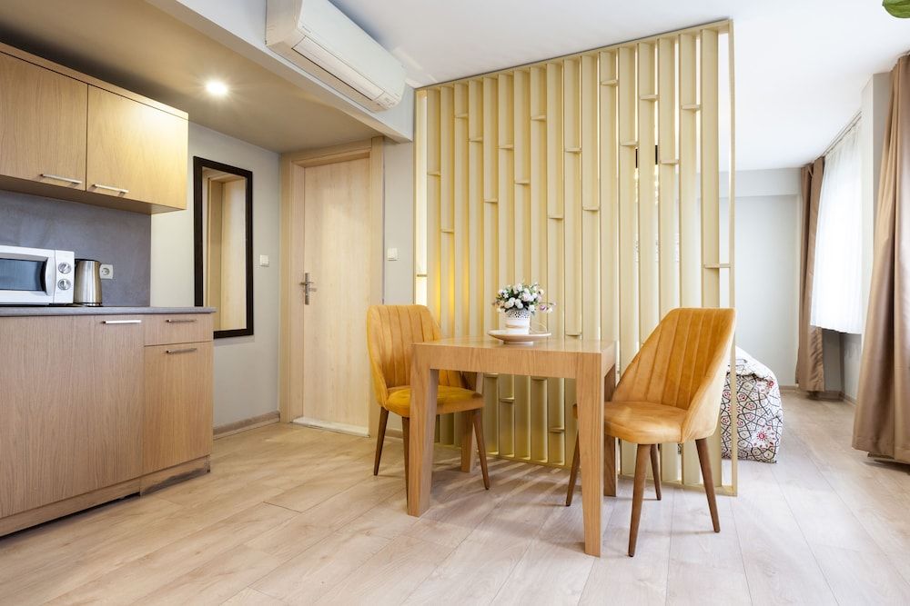 Galata 1785 Suites Deluxe Suite (Spa Bath) 7