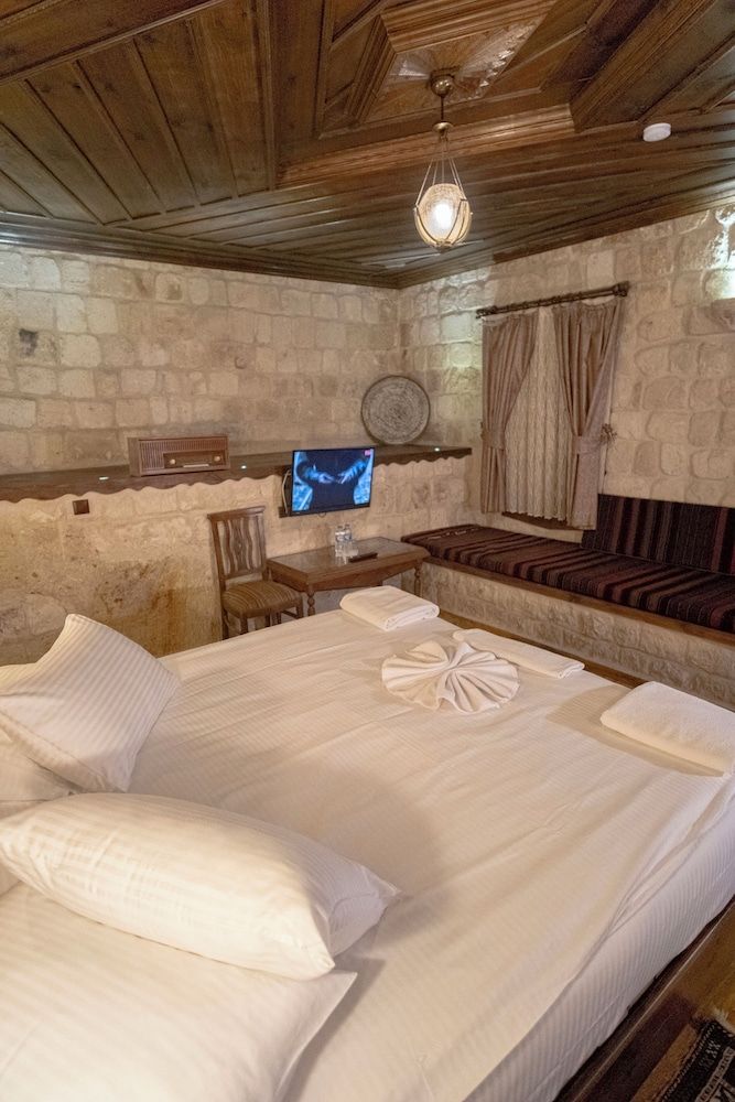 Kemerhan Hotel & Cave Suites Standard Double Room 2