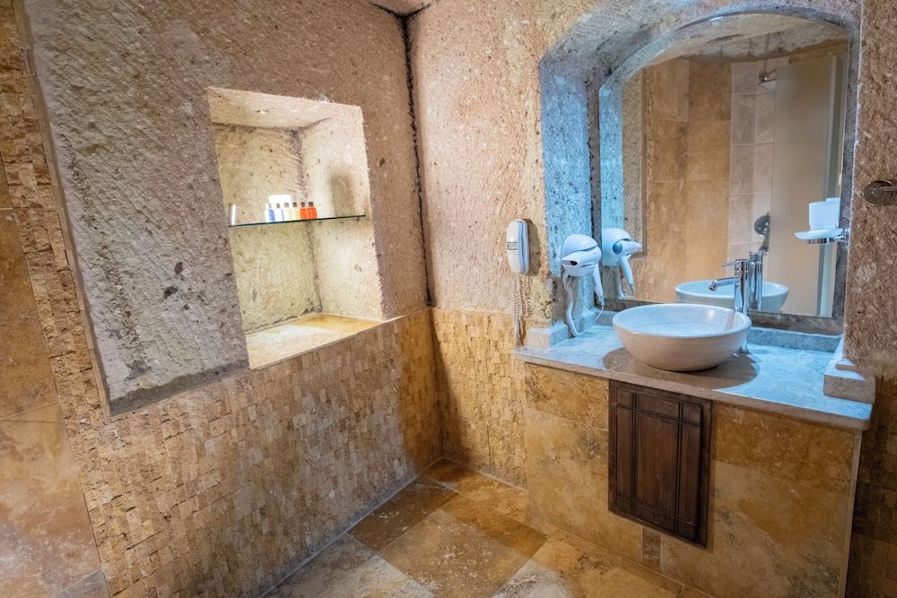 Kemerhan Hotel & Cave Suites Standard Twin Room 4