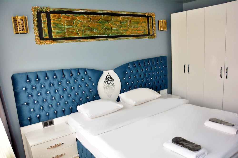 undefined Palmiye Suit 8