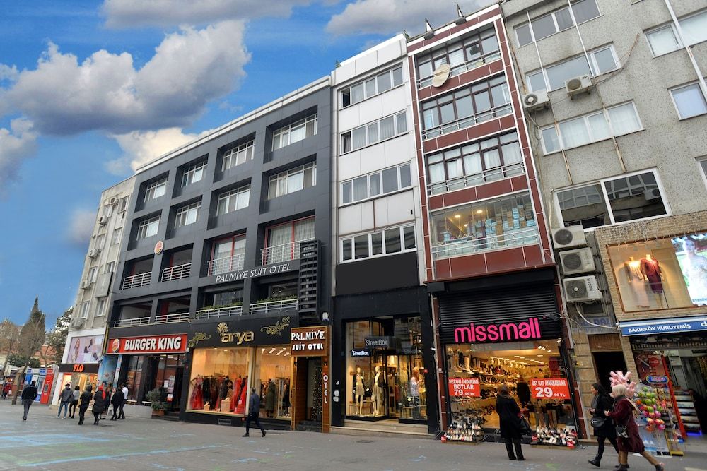 undefined Palmiye Suit 3