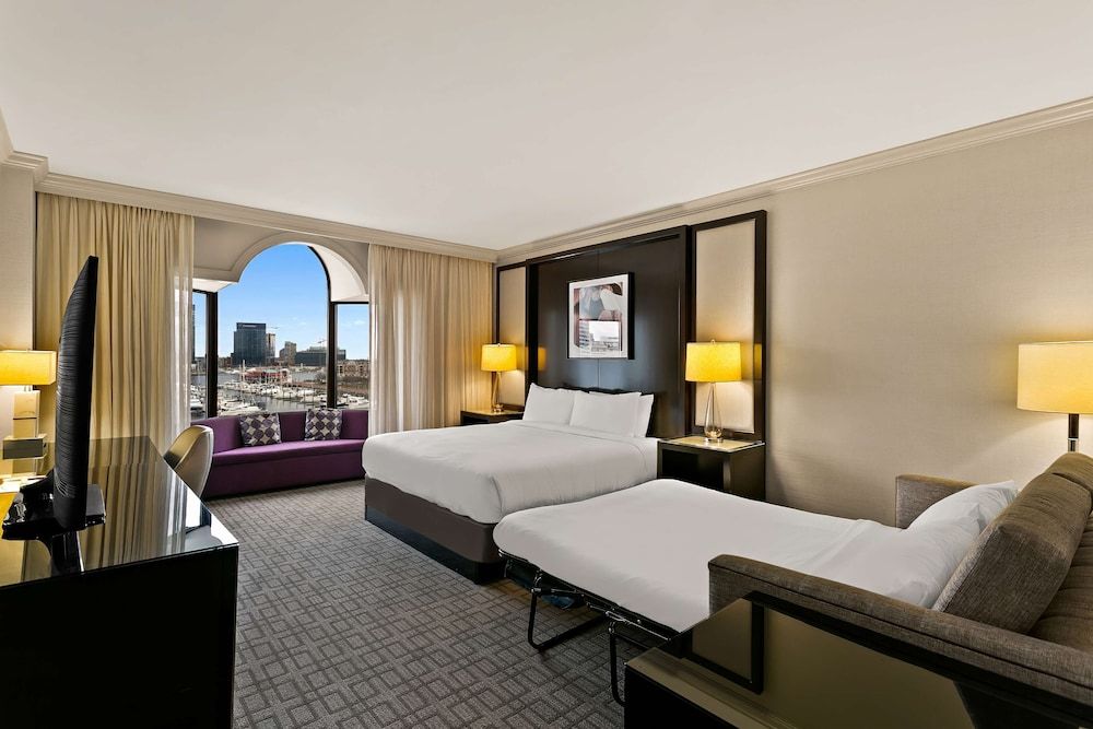 The Royal Sonesta Harbor Court Baltimore Suite, 1 King Bed, Harbor View 4