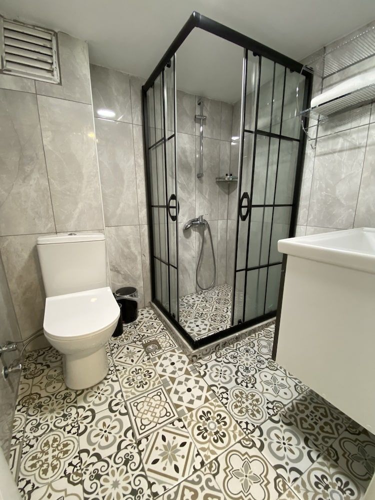 undefined Orange Airport Hotel 9