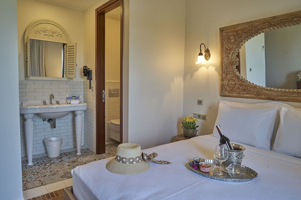 Villa Taraca Alacati Romantik Hotel Standard Double Room, Garden View 9