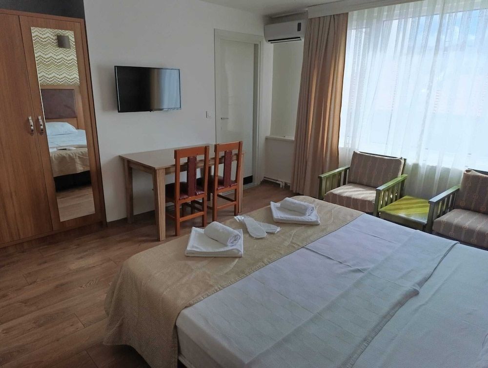 Grand As Hotel Double or Twin Room 8