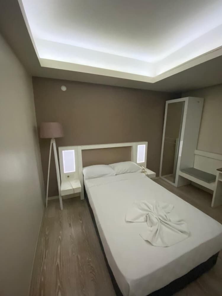 Grand As Hotel Economy Room