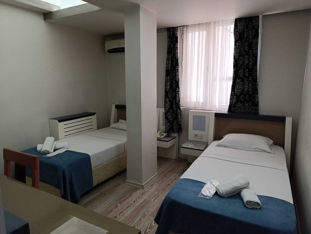 Grand As Hotel Double or Twin Room 10
