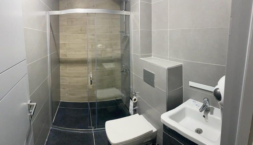 Grand As Hotel Economy Room 6