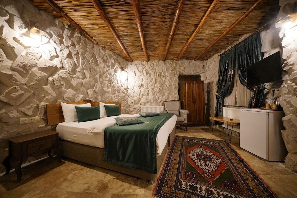 Cappadocia Nar Cave House & Swimming Pool PASA Deluxe Stone Double Room with Terrace 2