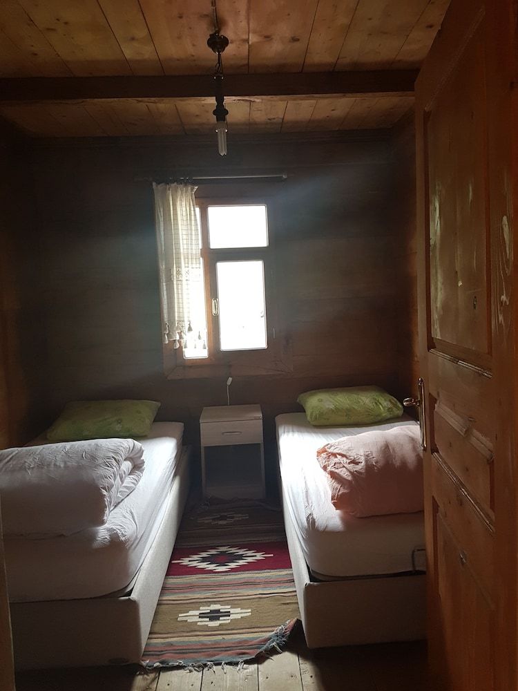 Fora Pansiyon Basic Twin Room 5