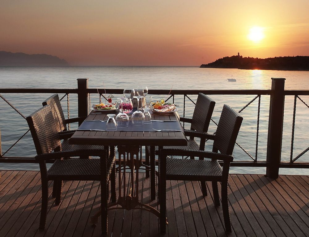 undefined Arora Hotel 8