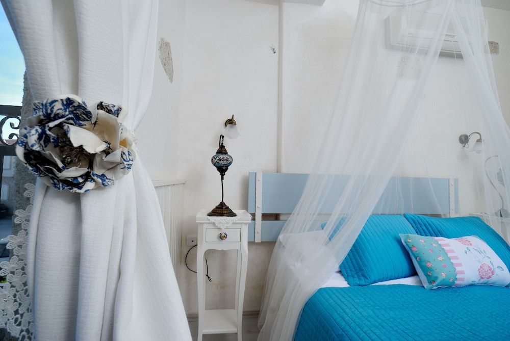 Peri Art Hotel Deluxe Double Room 10