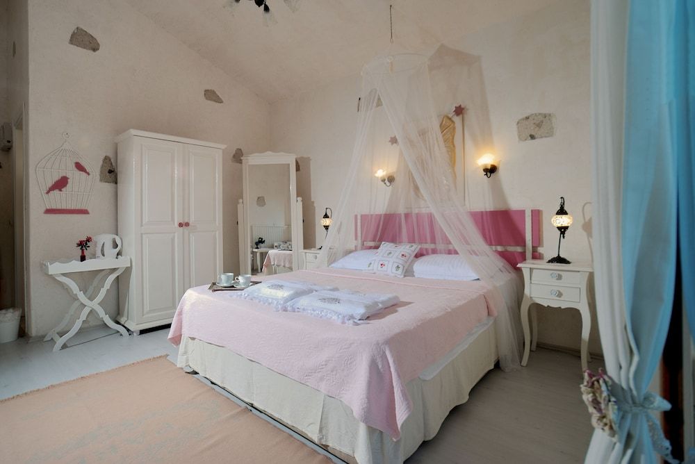 undefined Peri Art Hotel