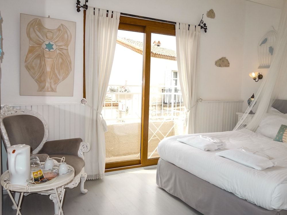 Peri Art Hotel Deluxe Double Room 3