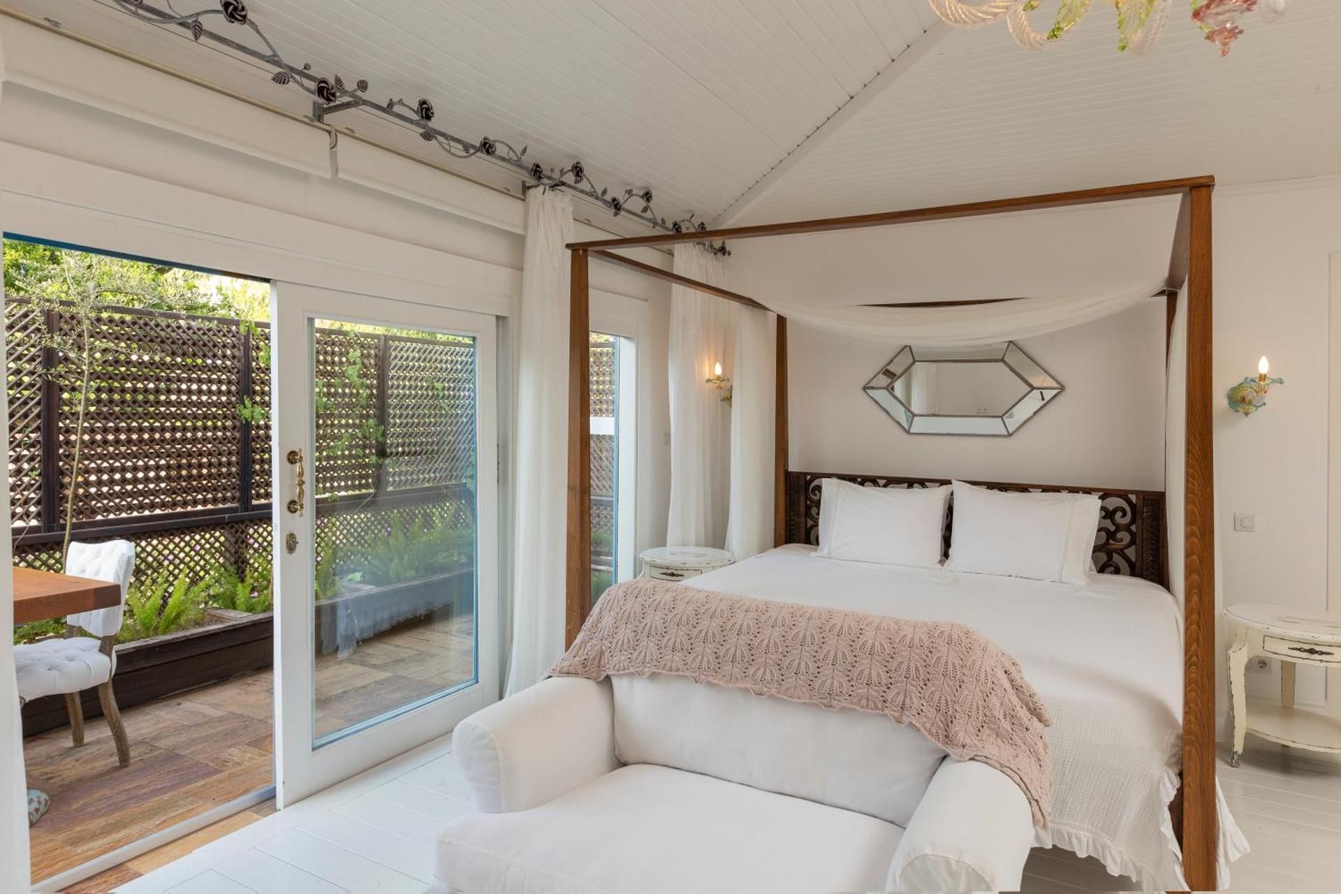 Double Room - Manolya