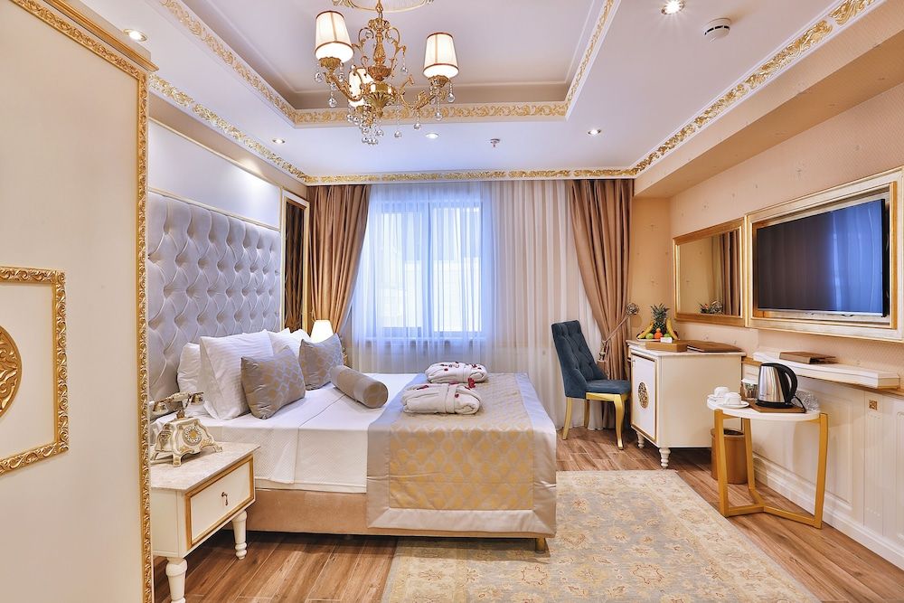 Hotel Emirhan Palace Deluxe Room 4