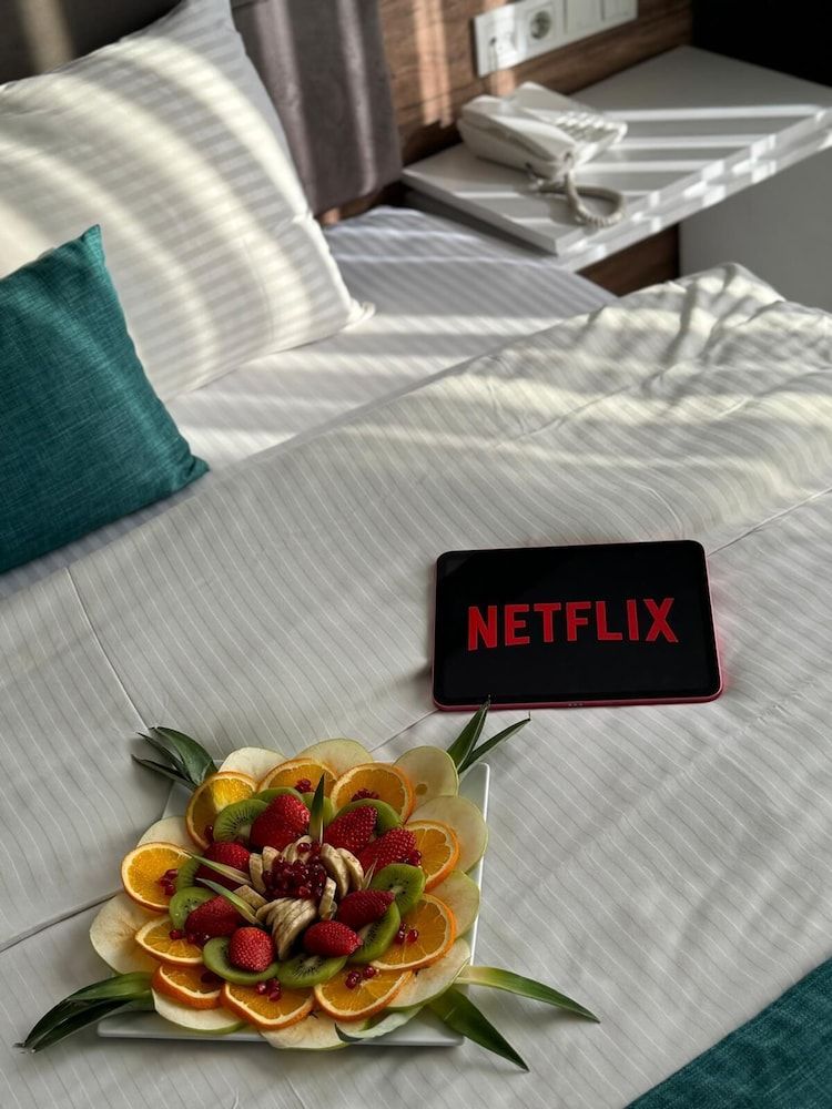 Hotel Bozoogullari Double or Twin Room, City View 10