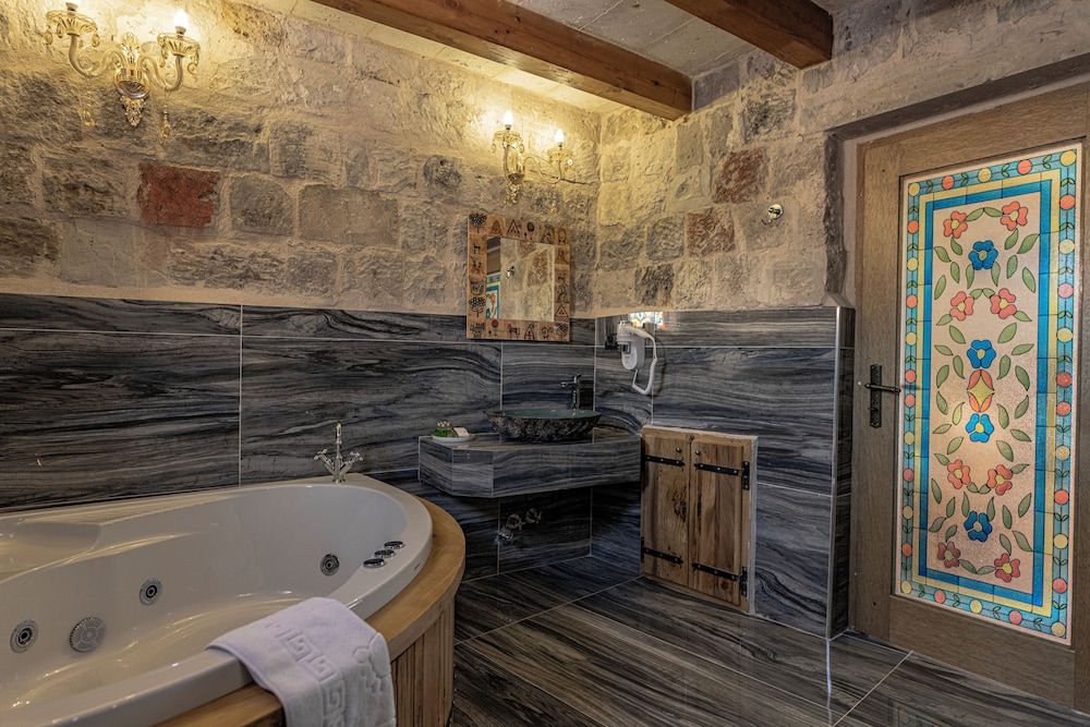 Göreme Cave Suites Junior Double Room 25
