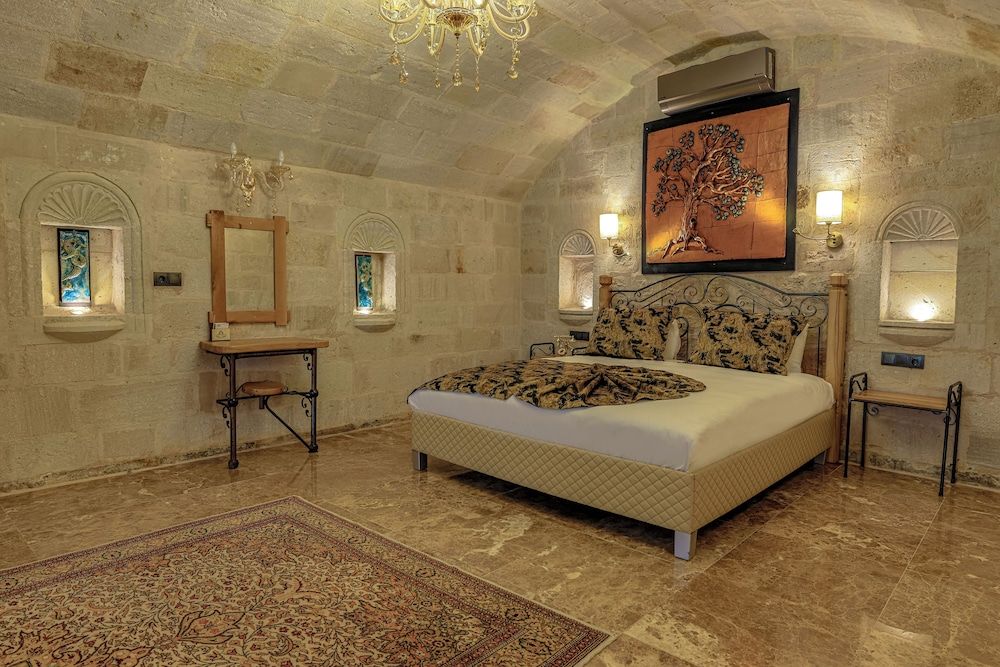 Göreme Cave Suites Junior Double Room 7