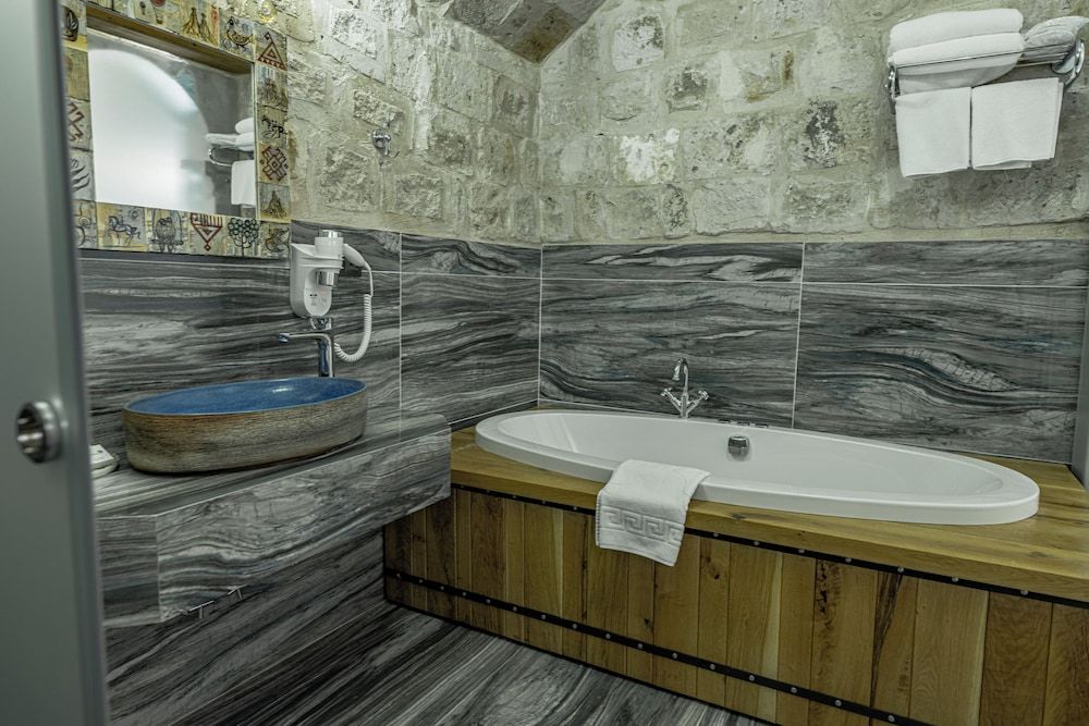 Göreme Cave Suites Junior Double Room 16