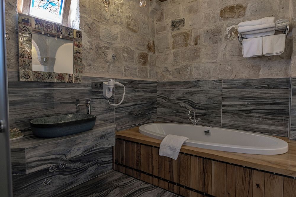 Göreme Cave Suites Junior Double Room 20