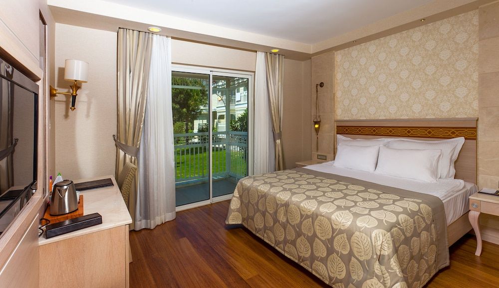Güral Premier Belek - All Inclusive Deluxe Room, 2 Bedrooms 6