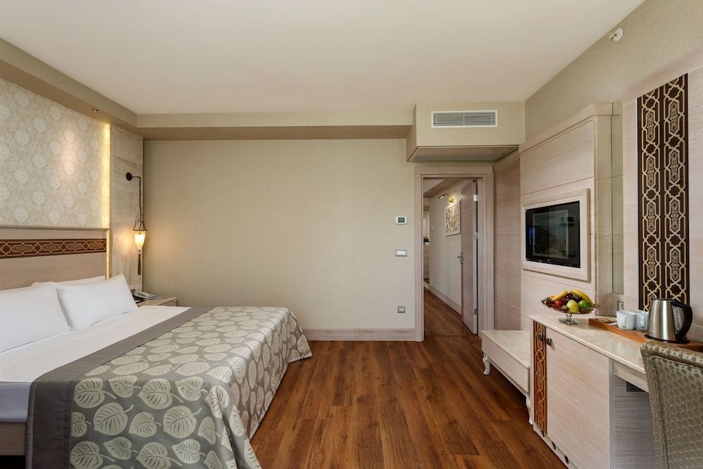 Güral Premier Belek - All Inclusive Deluxe Room, 2 Bedrooms 2