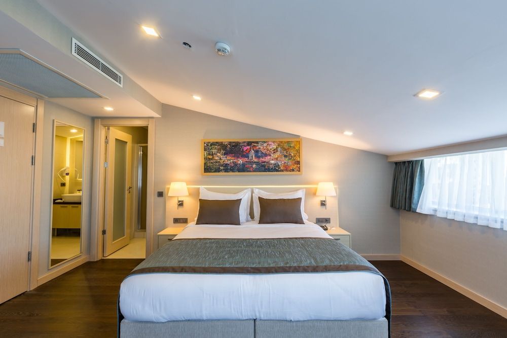 Molton Monapart Mecidiyekoy Superior Room 8