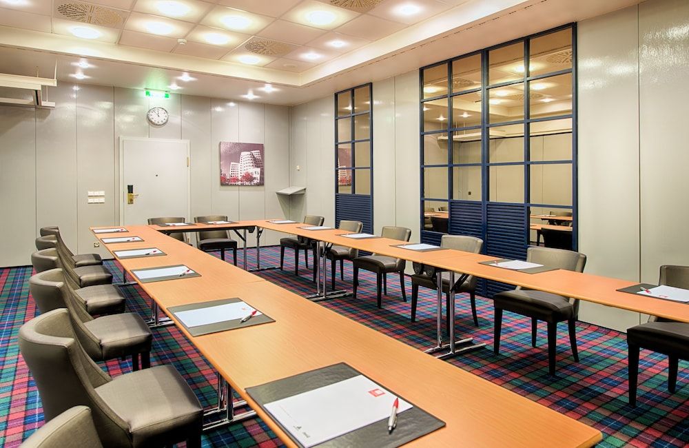 undefined Leonardo Royal Hotel Düsseldorf Königsallee 10