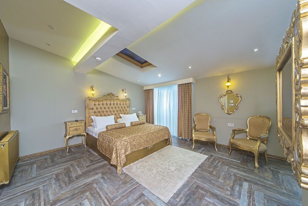 Art Deco Suites Istanbul King Suite, 1 Bedroom, Balcony, City View 5
