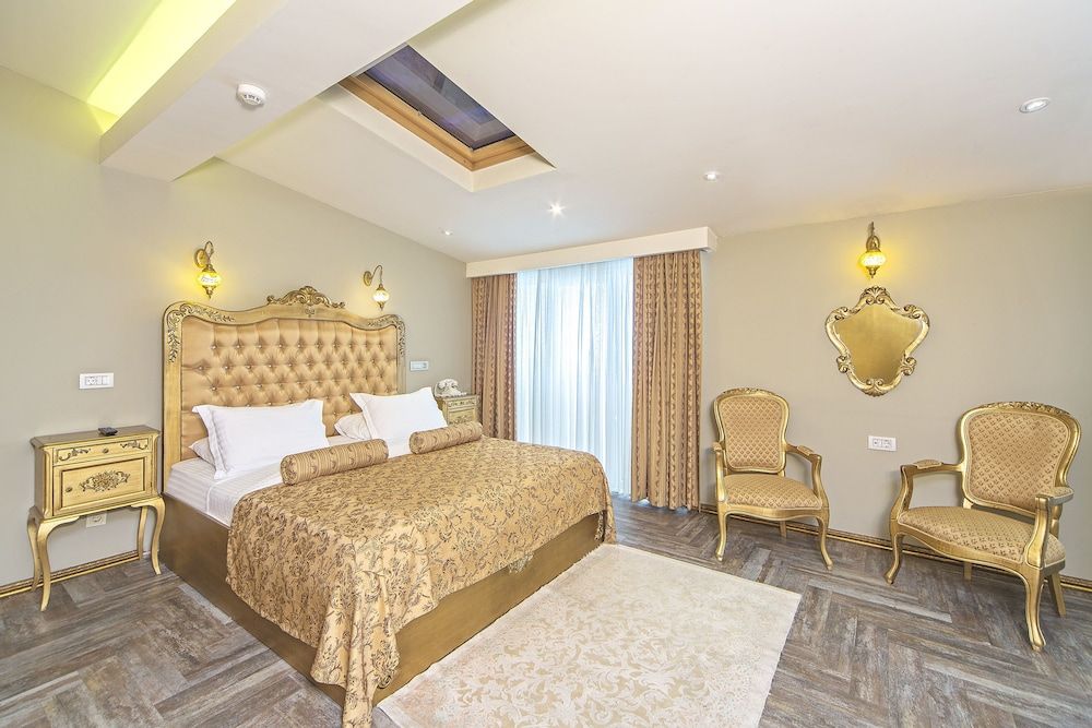 Art Deco Suites Istanbul King Suite, 1 Bedroom, Balcony, City View 18