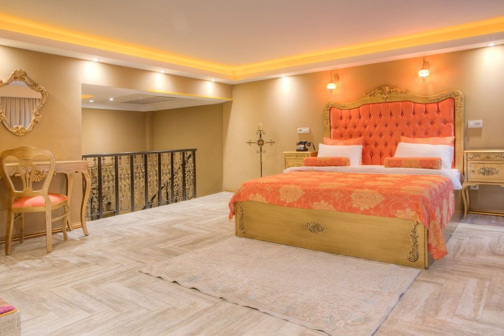 Art Deco Suites Istanbul King Suite, 1 Bedroom, Balcony, City View 3