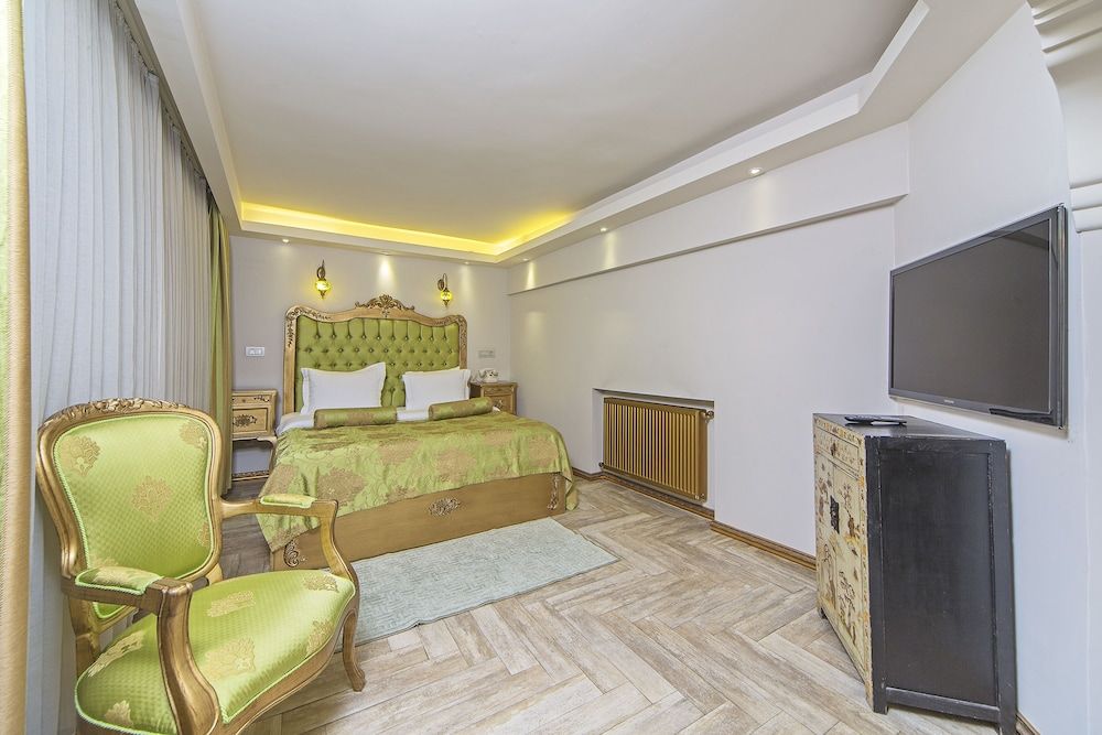 Art Deco Suites Istanbul King Suite, 1 Bedroom, Balcony, City View 13