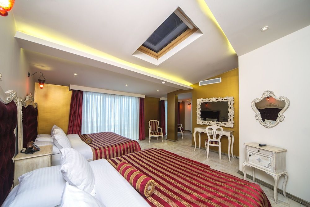 Art Deco Suites Istanbul King Suite, 1 Bedroom, Balcony, City View 17