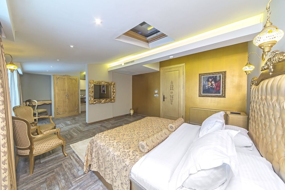 Art Deco Suites Istanbul King Suite, 1 Bedroom, Balcony, City View 15