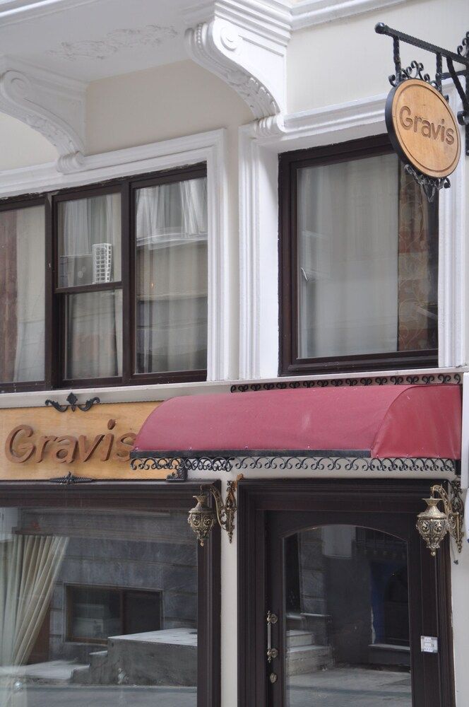 undefined Gravis Suites 6