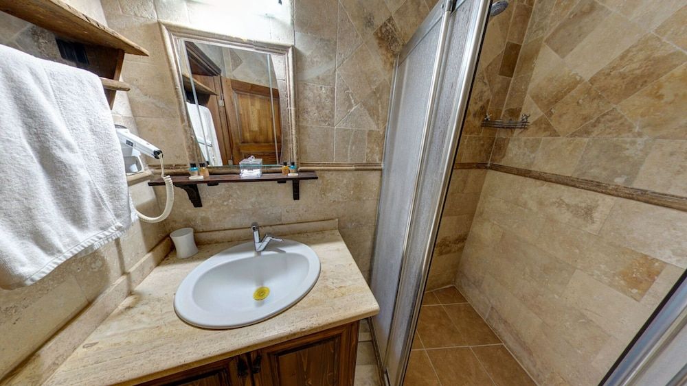 Turkish Cave House Deluxe Room, 2 Twin Beds 5