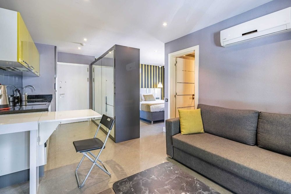 BMK Suites & Apartments Junior Apartment 3