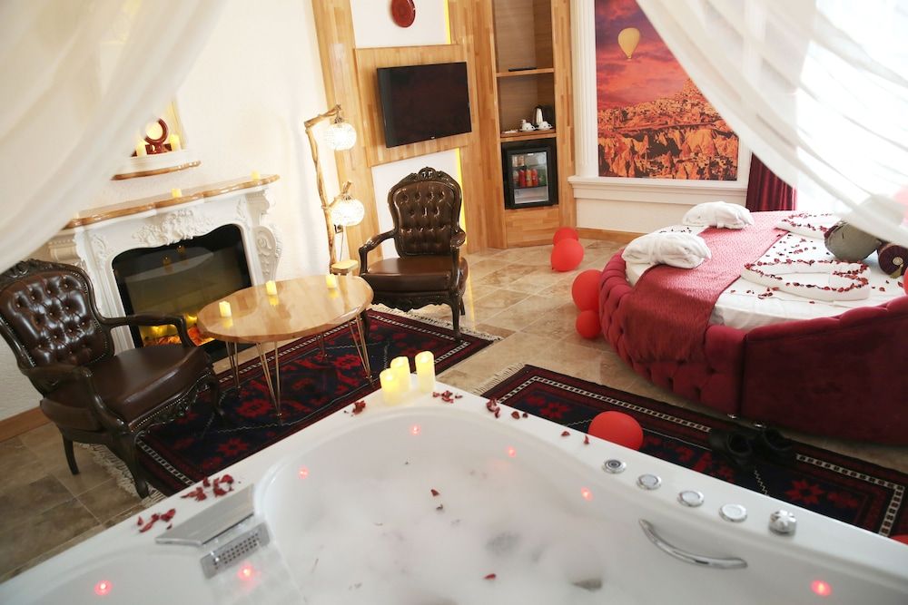 Emirtimes Hotel & Spa Tuzla Deluxe Room 2