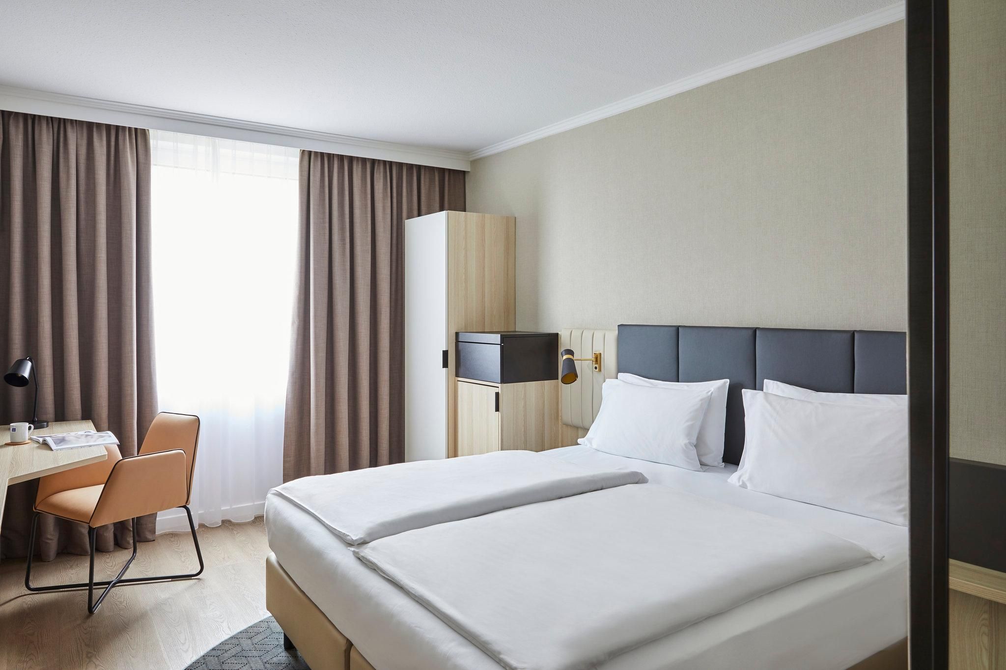 Crowne Plaza Hotel Hamburg - City Alster By IHG 1 King Standard 2