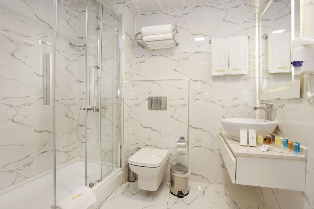 Parmada Hotel Old City Economy Double Room, 1 Queen Bed 3