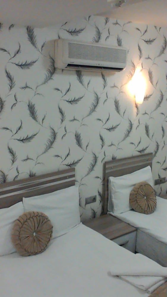Olimpiyat Otel Izmir Standard Quadruple Room 9