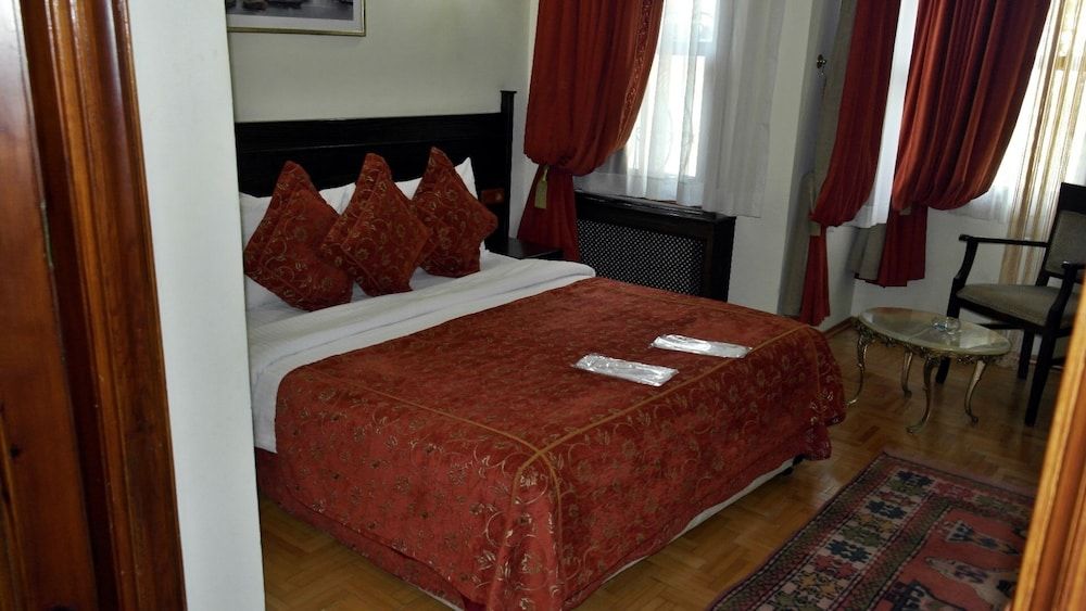 Turquhouse Hotel Economy Double or Twin Room 10