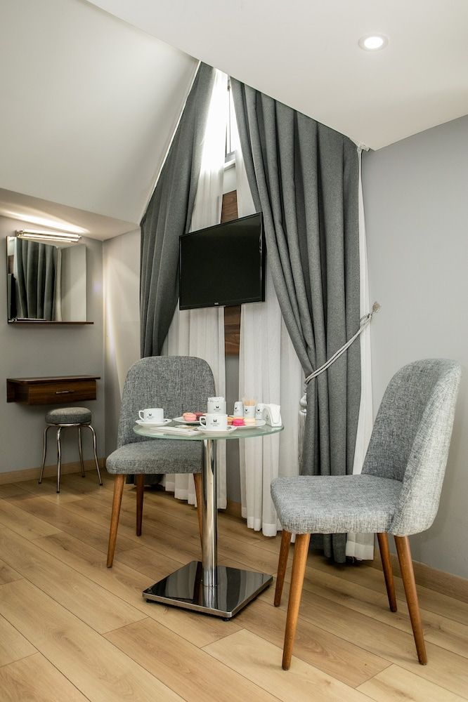 Beyzas Hotel & Suites Penthouse with Balcony and Kitchenette 7