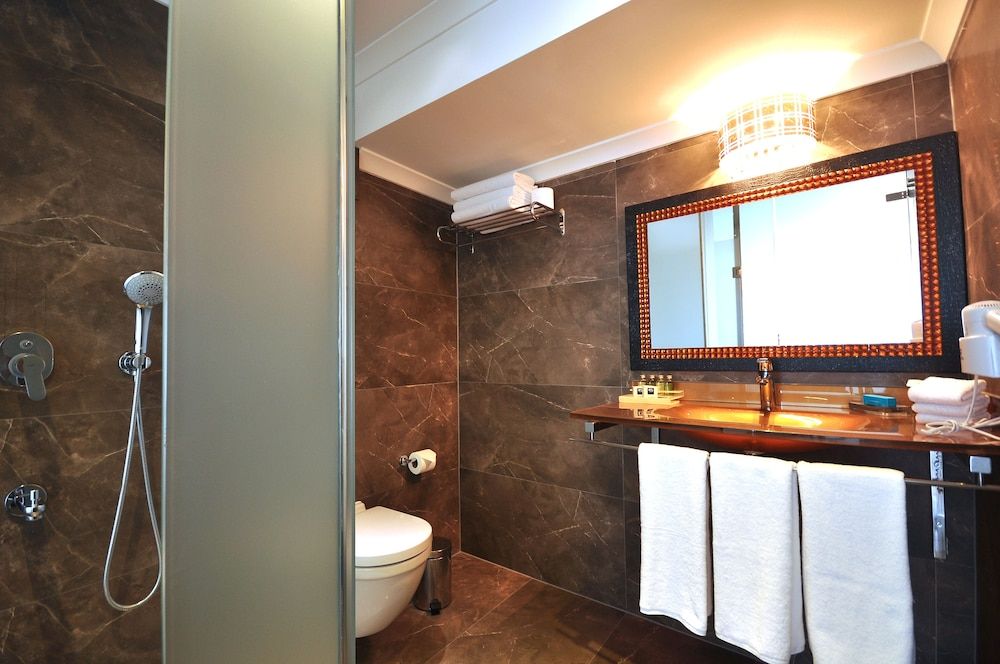 Nea Suites Old City Junior Suite 5