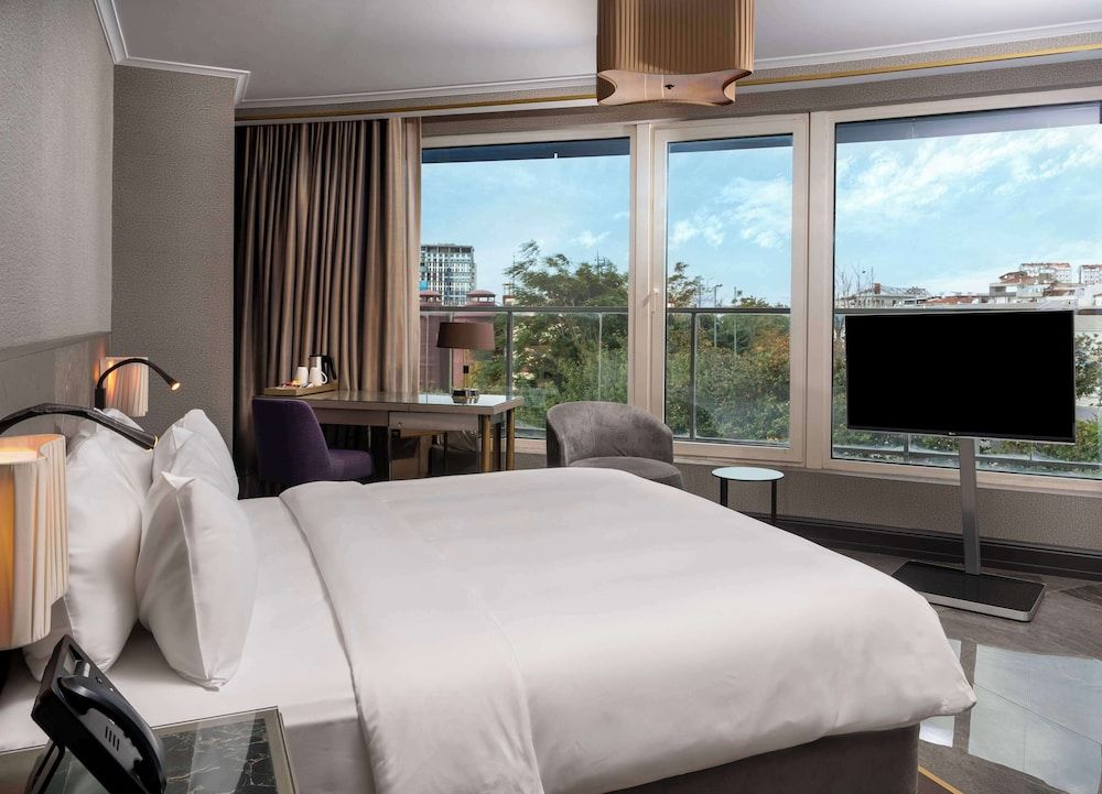 Radisson Blu Hotel Istanbul Ottomare Standard Room 2